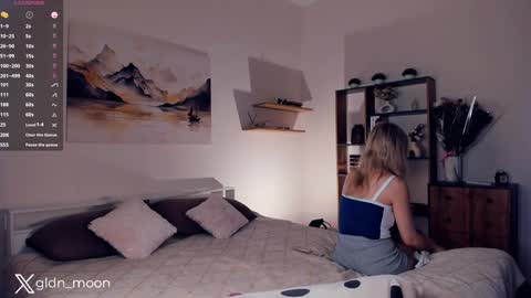 Snapshot of _golden_moon_ chatting on 01/30/25, 12:07 Rina online show from 01/30/25, 12:07