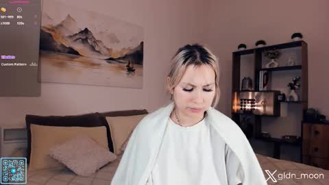 Rina online show from 12/22/25, 08:17