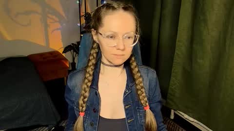 _goldilocks__ online show from 10/07/25, 04:15