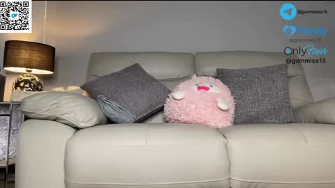 sara online show from 01/10/26, 01:51