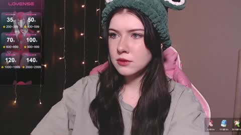 Snapshot of _gummybears_ chatting on 01/28/25, 11:38 Tori online show from 01/28/25, 11:38