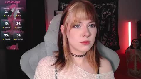 Snapshot of _gummybears_ chatting on 11/22/25, 10:03 Tori online show from 11/22/25, 10:03