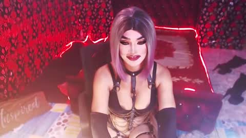 Snapshot of _hailyourqueenx chatting on 12/03/24, 01:19 GoDDess Chloe online show from 12/03/24, 01:19