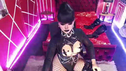 Snapshot of _hailyourqueenx chatting on 10/09/25, 11:03 GoDDess Chloe online show from 10/09/25, 11:03