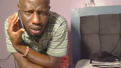 Snapshot of _hairlyboy chatting on 10/28/25, 09:35 _hairlyboy online show from 10/28/25, 09:35