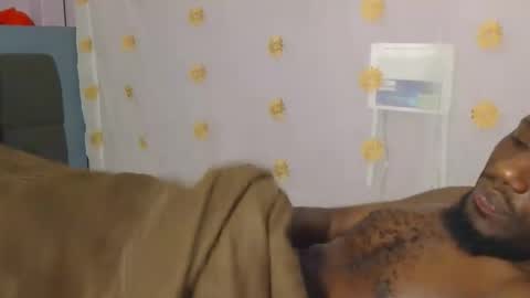 Snapshot of _hairlyboy chatting on 11/06/25, 12:33 _hairlyboy online show from 11/06/25, 12:33