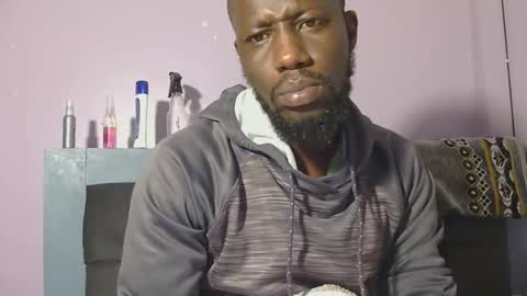 Snapshot of _hairlyboy chatting on 12/14/25, 05:13 _hairlyboy online show from 12/14/25, 05:13