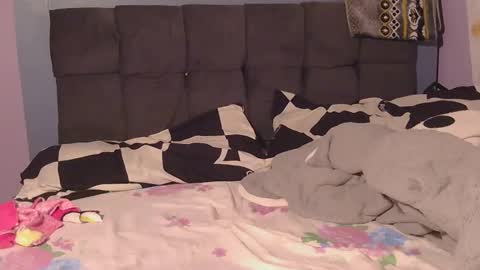 Snapshot of _hairlyboy chatting on 12/15/25, 06:06 _hairlyboy online show from 12/15/25, 06:06