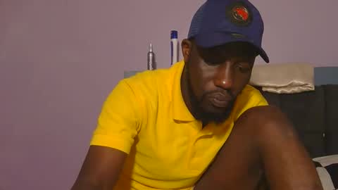 Snapshot of _hairlyboy chatting on 12/16/25, 08:52 _hairlyboy online show from 12/16/25, 08:52