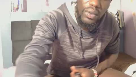 Snapshot of _hairlyboy chatting on 12/17/25, 09:21 _hairlyboy online show from 12/17/25, 09:21