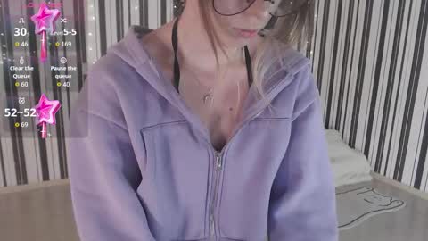 Hannaolotl online show from 10/24/25, 08:22