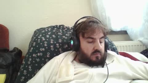  hasanhz.  online show from 12/18/25, 07:14