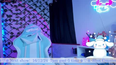Snapshot of _heavenly_blue_ chatting on 12/16/24, 11:33 Bluey online show from 12/16/24, 11:33