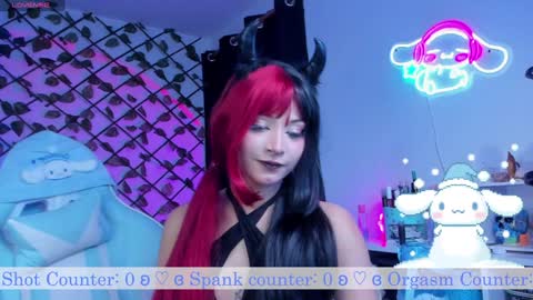 Snapshot of _heavenly_blue_ chatting on 12/21/24, 04:19 Bluey online show from 12/21/24, 04:19