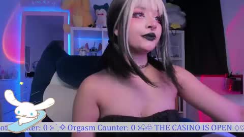 Snapshot of _heavenly_blue_ chatting on 06/18/26, 09:41 Bluey online show from 06/18/26, 09:41