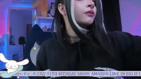 Snapshot of _heavenly_blue_ chatting on 06/29/26, 01:12 Bluey online show from 06/29/26, 01:12