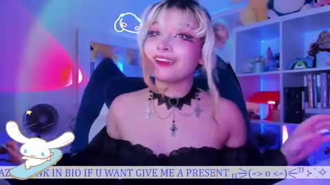 Snapshot of _heavenly_blue_ chatting on 07/14/26, 01:41 Bluey online show from 07/14/26, 01:41