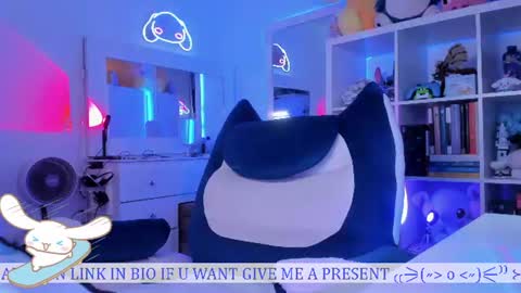 Snapshot of _heavenly_blue_ chatting on 07/16/26, 12:05 Bluey online show from 07/16/26, 12:05