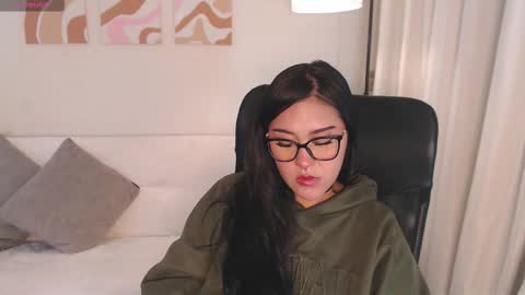 Bee. online show from 02/16/26, 09:33