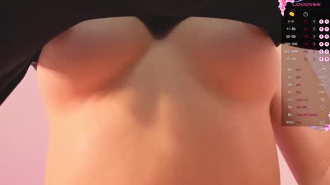 Snapshot of _holy_holes_ chatting on 10/04/25, 06:28 Anastasia online show from 10/04/25, 06:28