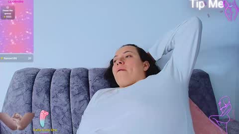 Snapshot of _honey1_ chatting on 10/18/25, 03:46 Honey online show from 10/18/25, 03:46