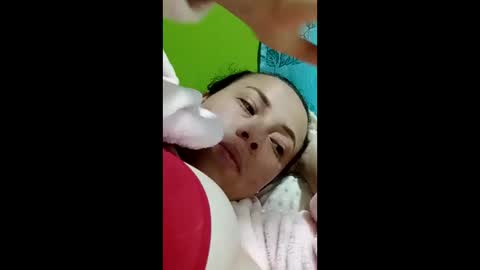 Snapshot of _honey1_ chatting on 12/18/25, 07:47 Honey online show from 12/18/25, 07:47