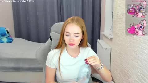 _hot_mia_1 online show from 05/21/26, 05:09