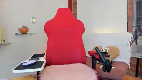 _hottie__ online show from 09/11/25, 04:18