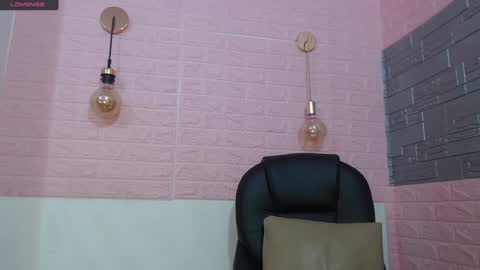 Isa online show from 02/02/25, 03:17