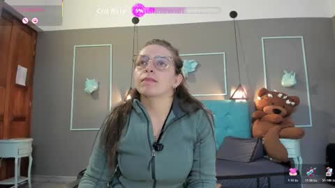 Isa online show from 03/09/26, 12:53