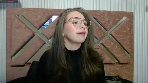 Isa online show from 06/19/26, 12:09