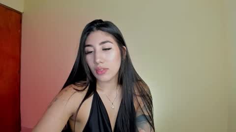 Isabella online show from 11/25/25, 11:16