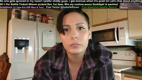 Snapshot of _isabelleraven chatting on 11/06/25, 12:22 IsabelleRaven online show from 11/06/25, 12:22