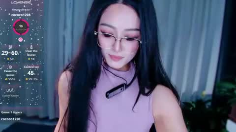 Snapshot of _iuiu_ chatting on 06/25/26, 02:21 UU online show from 06/25/26, 02:21