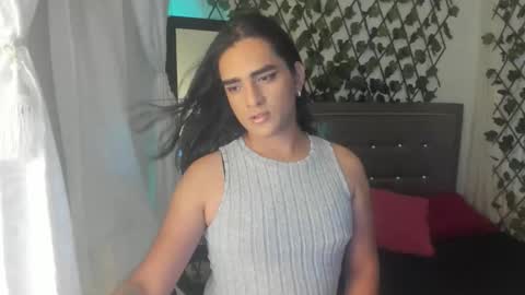 Ivone online show from 09/15/25, 07:14