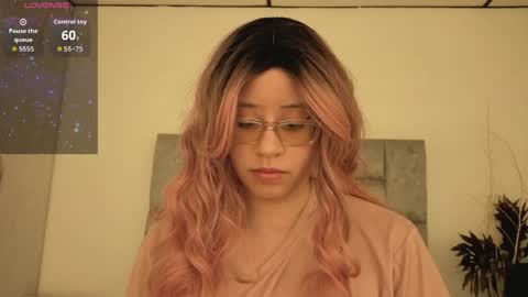 Waifu Izumi  online show from 04/11/26, 04:06