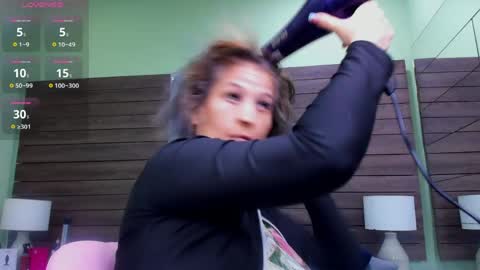 JADE  online show from 03/31/26, 11:54