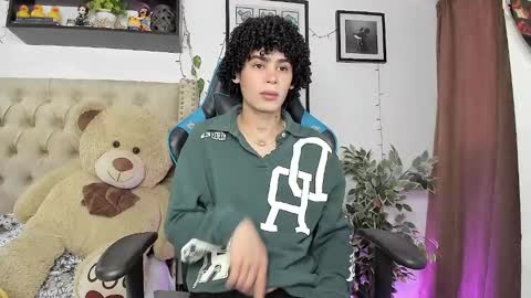 Snapshot of _jaay77 chatting on 12/21/24, 06:34 Jay online show from 12/21/24, 06:34