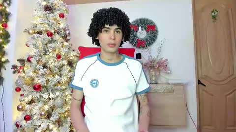 Snapshot of _jaay77 chatting on 12/29/24, 07:43 Jay online show from 12/29/24, 07:43