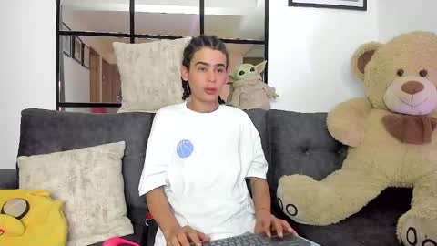 Snapshot of _jaay77 chatting on 01/13/25, 02:50 Jay online show from 01/13/25, 02:50