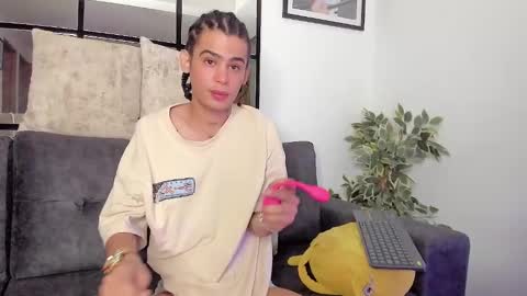 Snapshot of _jaay77 chatting on 01/26/25, 02:03 Jay online show from 01/26/25, 02:03