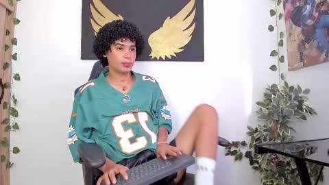 Snapshot of _jaay77 chatting on 01/31/25, 08:33 Jay online show from 01/31/25, 08:33