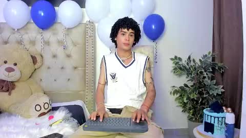 Snapshot of _jaay77 chatting on 02/10/25, 01:46 Jay online show from 02/10/25, 01:46