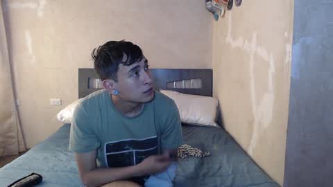 Melody liam online show from 12/14/24, 04:42