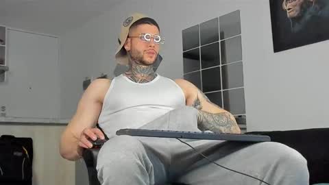 jeison online show from 01/18/25, 12:24