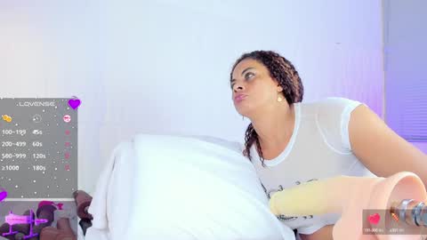 _jasminnee_ online show from 01/16/25, 07:31