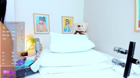 _jasminnee_ online show from 03/01/26, 01:24