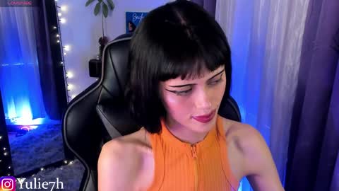  ...  online show from 04/08/26, 09:37