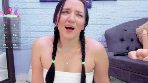 Snapshot of _jireh33_ chatting on 09/10/25, 07:36 online show from 09/10/25, 07:36