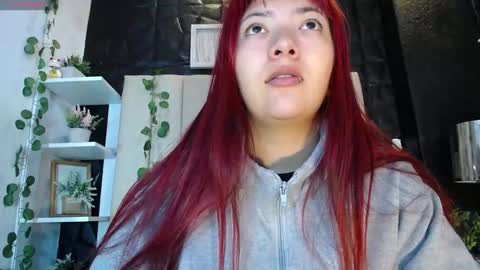 Mia online show from 02/10/25, 01:01